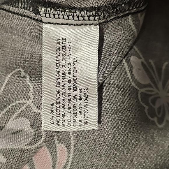 Girls Cat & Jack dresses - Picture 8 of 8